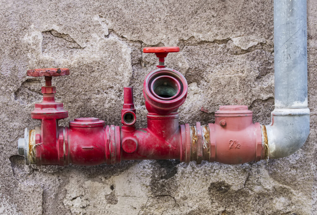 Hydranty w budownictwie – Klucz do efektywnej walki z ogniem