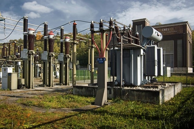 Magazyn energii 5 kW – Klucz do efektywnej produkcji i dystrybucji prądu