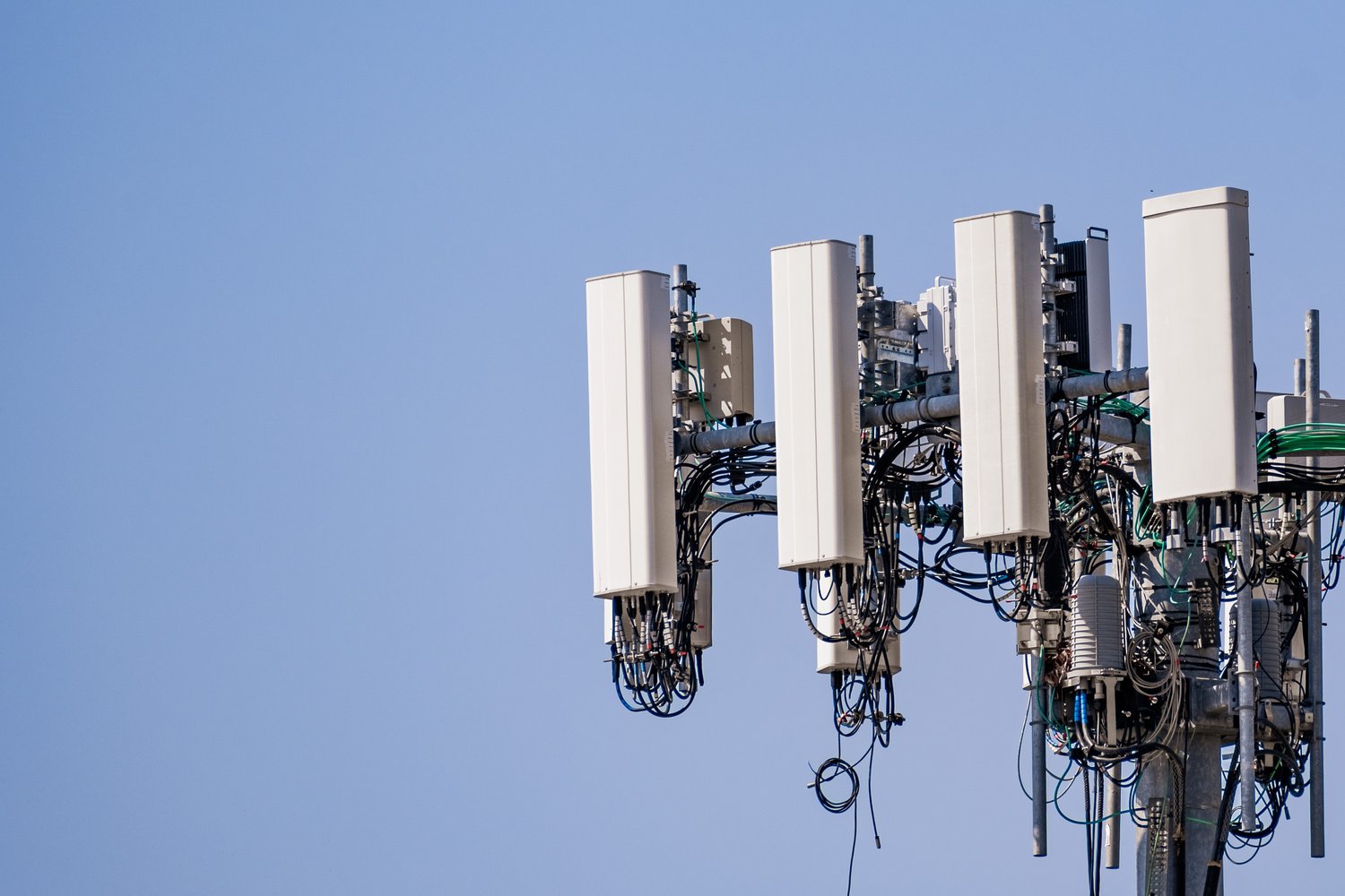 5G w infrastrukturze technicznej budynków – możliwości i wyzwania (trendy)