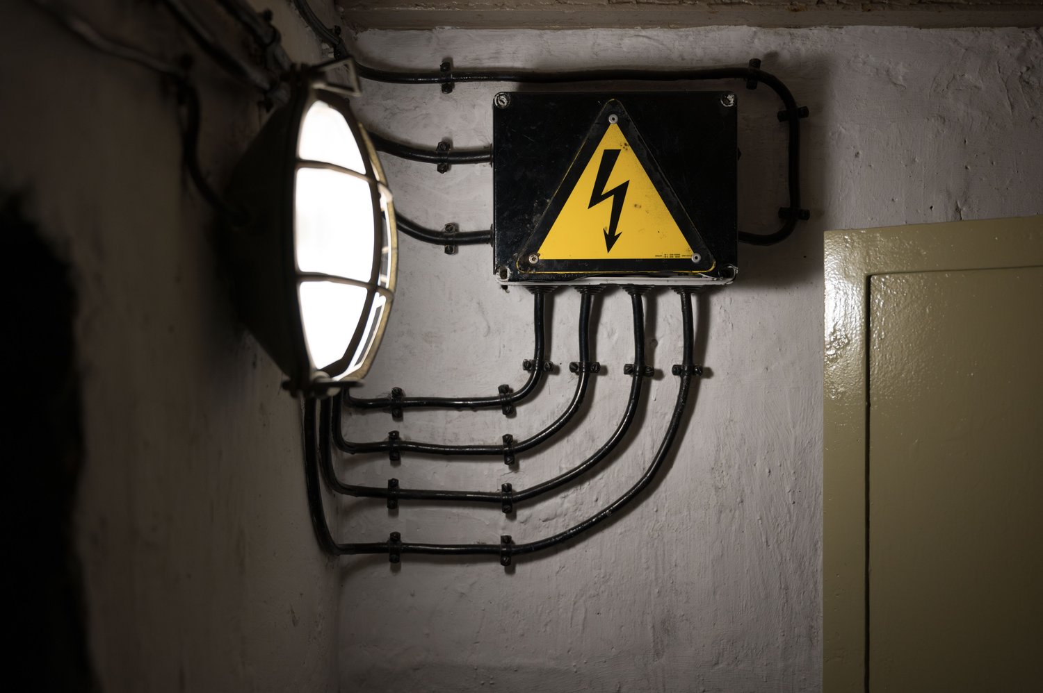Instalacje elektryczne w strefach zagrożonych wybuchem – standardy i wymagania (2025-05-28)