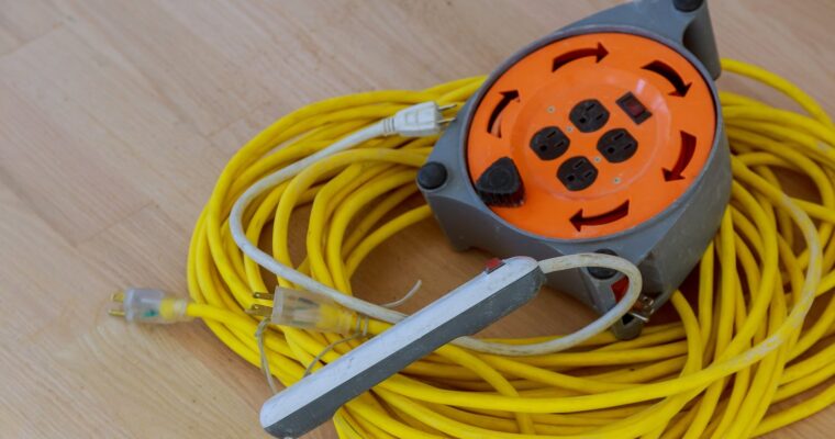 Jak prawidłowo wykonać instalację uziemienia dla bezpieczeństwa elektrycznego