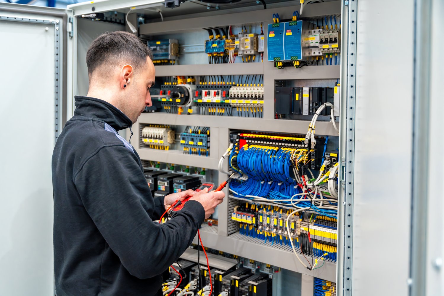 Automatyzacja procesów konserwacji instalacji elektrycznych