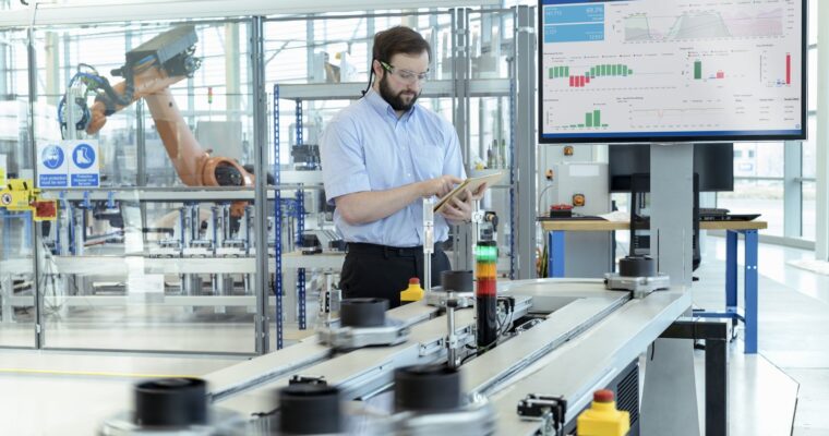 Inteligentne systemy zarządzania energią w przemyśle – przyszłość automatyki przemysłowej