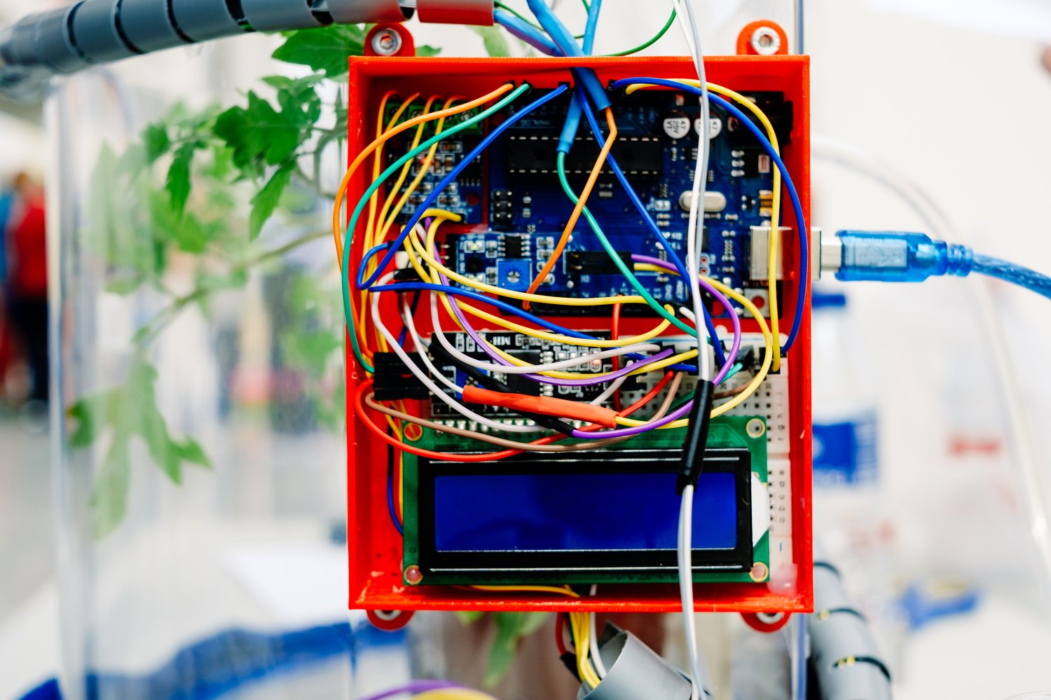 Wykorzystanie czujników IoT w instalacjach elektrycznych – nowe możliwości