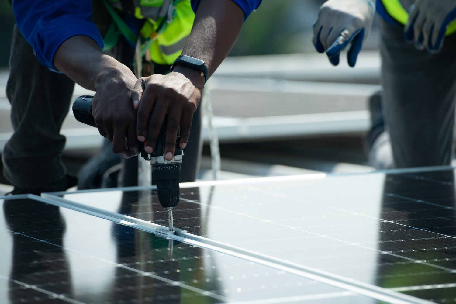 Jak skutecznie odpowietrzyć instalację solarną? Praktyczne wskazówki