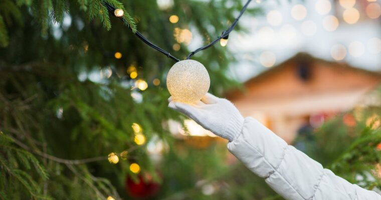 Dlaczego lampki na choince się nie świecą? Diagnoza i naprawa