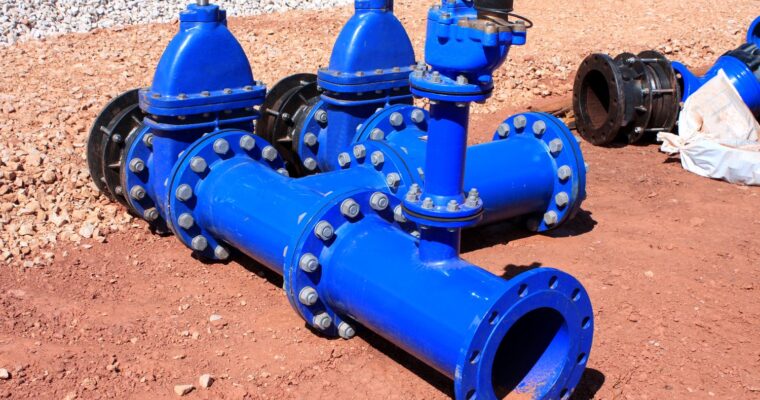 Jak wybrać odpowiednie zasuwy i klapy burzowe dla systemów kanalizacyjnych