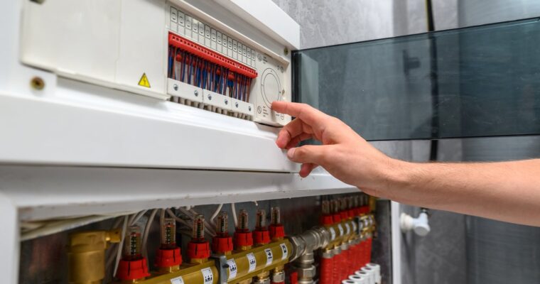 Jak wybrać odpowiednią rozdzielnicę elektryczną dla swojego domu
