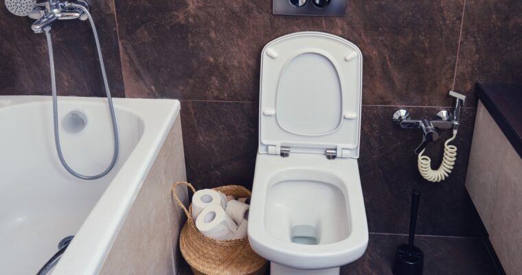 Co zrobić gdy spłuczka WC nie napełnia się wodą? Praktyczne rozwiązania