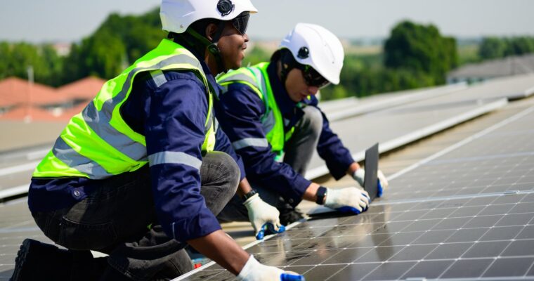 Dlaczego fotowoltaika produkuje mniej prądu niż przewidywano?