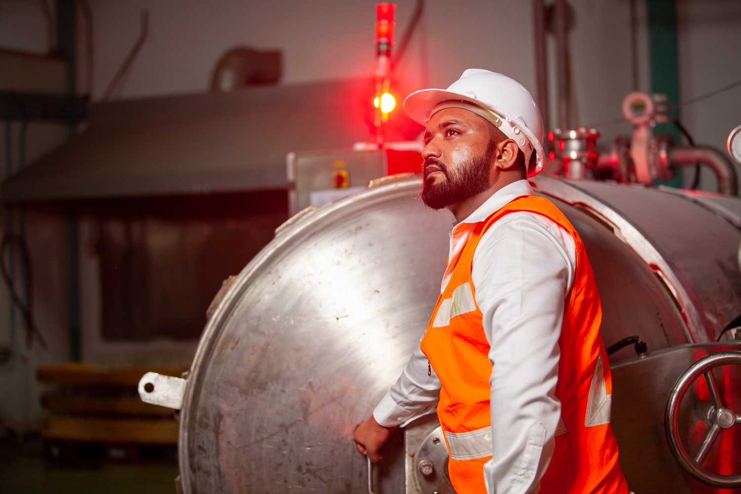 Jak rozpoznać uszkodzoną membranę w naczyniu wzbiorcym?