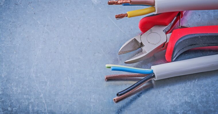 Jak wybrać odpowiednie przewody elektryczne do instalacji domowej